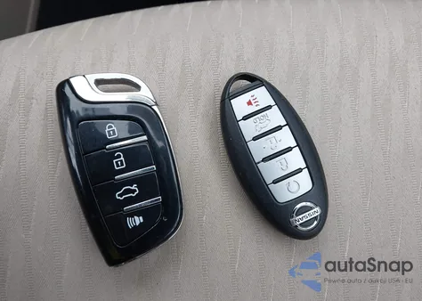 2017 Nissan Rogue Sv из США, поврежденный, VIN KNMAT2MV9HP539488